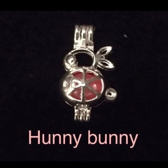 5 pendants w/ pearls - Picture 1 of 6